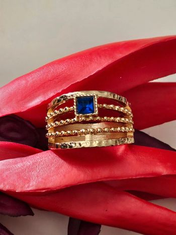 Bague 4 rangs ajouree avec pierre topaz bleue en acier inoxydable