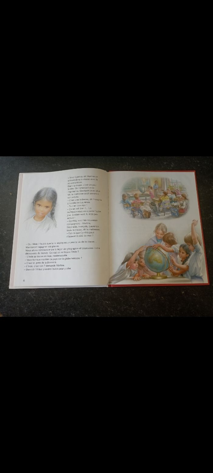 Livre Martine à l' école neuf 2€5 - photo numéro 3