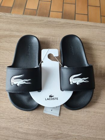 Claquette Lacoste 
