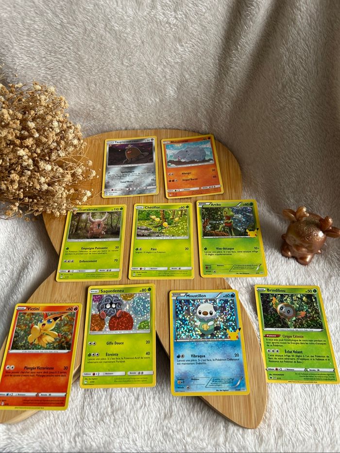 Lot de 9 cartes Pokémon – Très bon état (2019 à 2022)