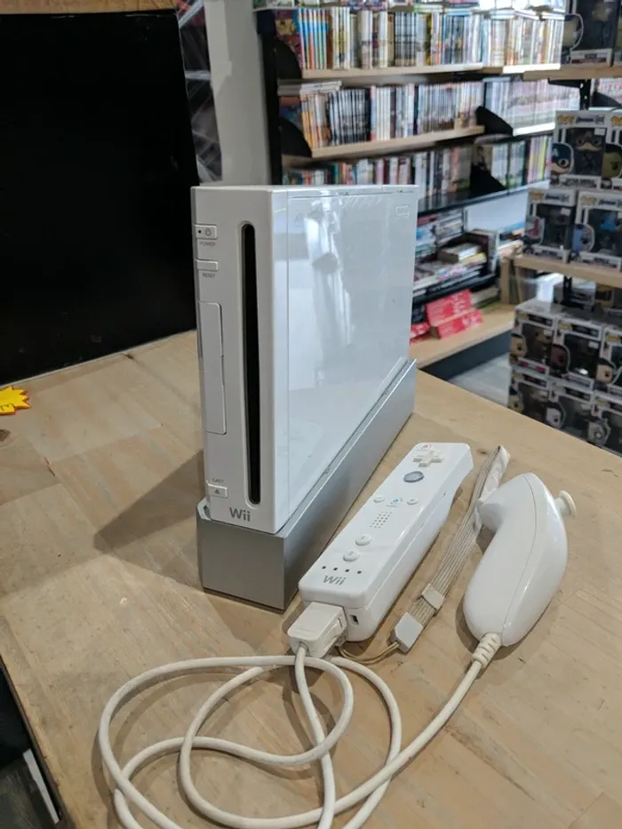 Nintendo Wii Blanche + Wiimote & Nunchuk - photo numéro 3