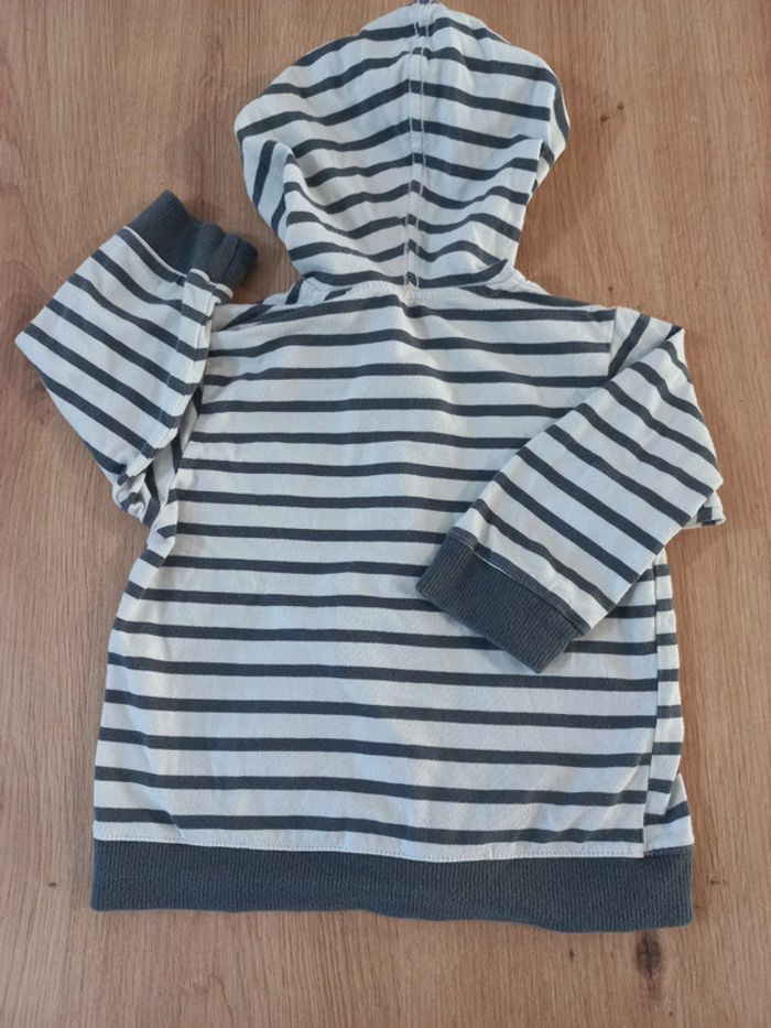 Salopette & t-shirts gilet - photo numéro 3