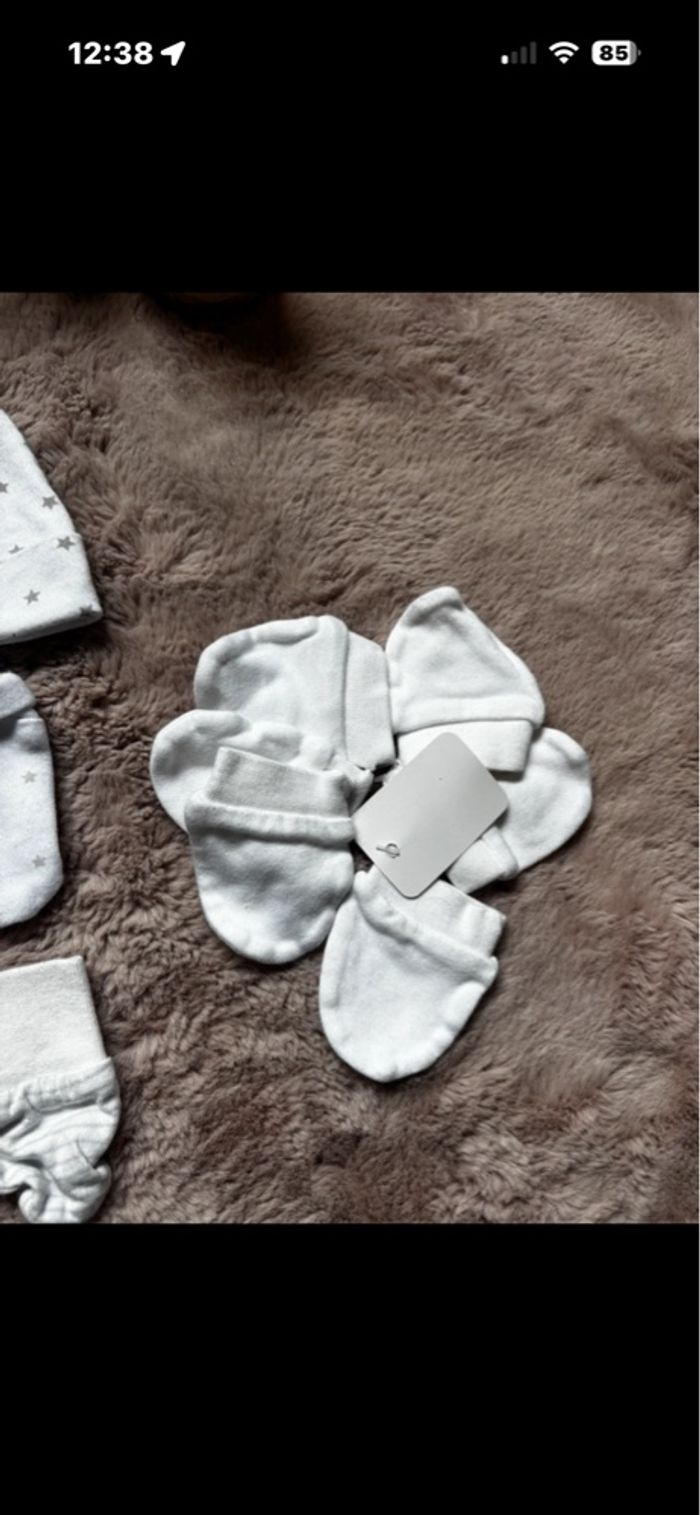 Lot naissance bonnet + 5 paires moufles 0 mois 🤍 indispensables maternité - photo numéro 3