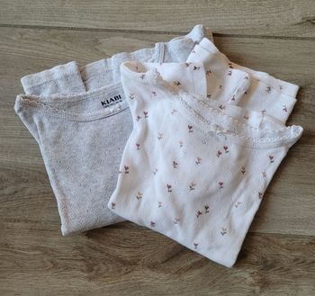 Lot de 2 t-shirts  manches courtes taille 2/3ans