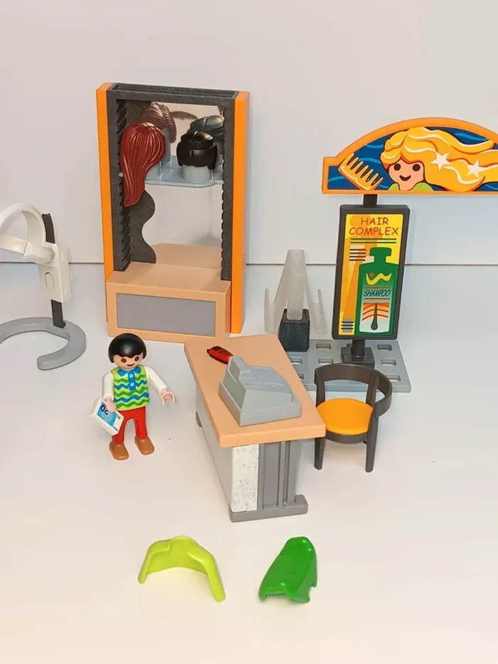 Lot figurines playmobil salon de coiffure - photo numéro 4