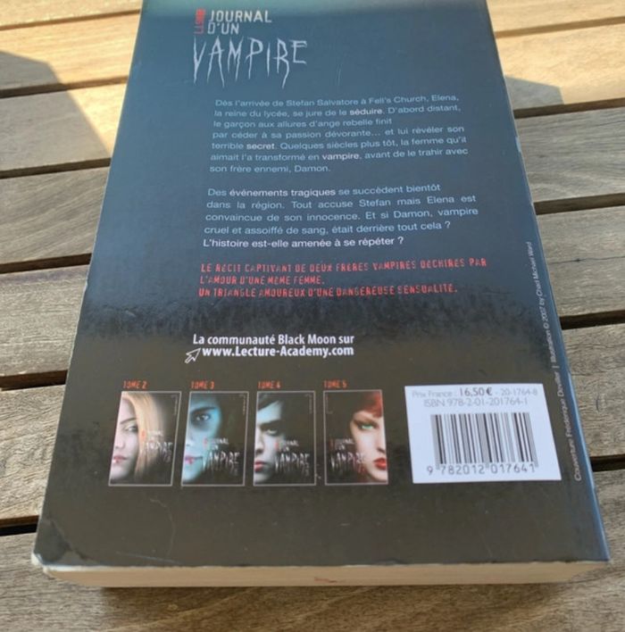 Livre journal d’un vampire - photo numéro 2
