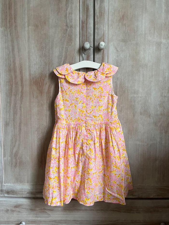 Robe col pétales t. 6 ans - photo numéro 4
