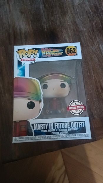 Funko pop Marty in future outfit rainbow 962