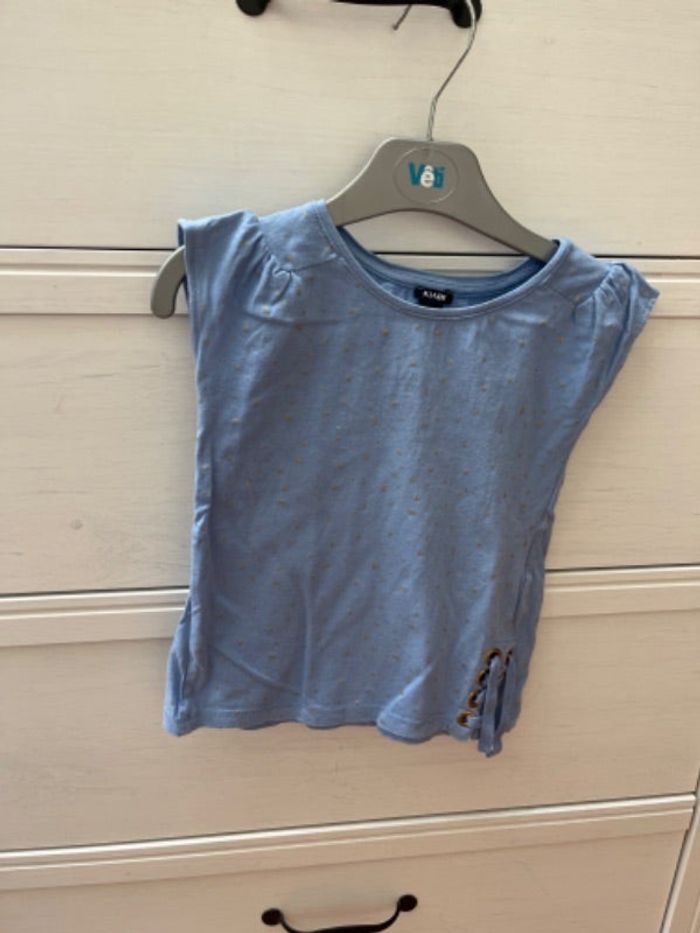 TEE shirt