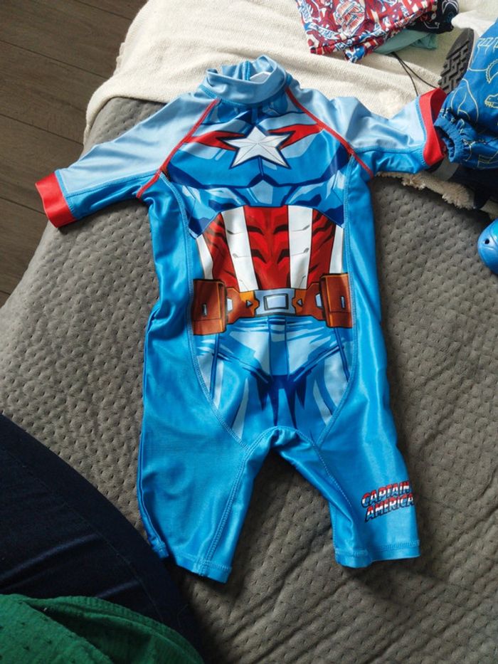 Tenue de bain captain America