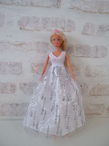 Poupée Princesse "Barbie" Steffi  (J7)