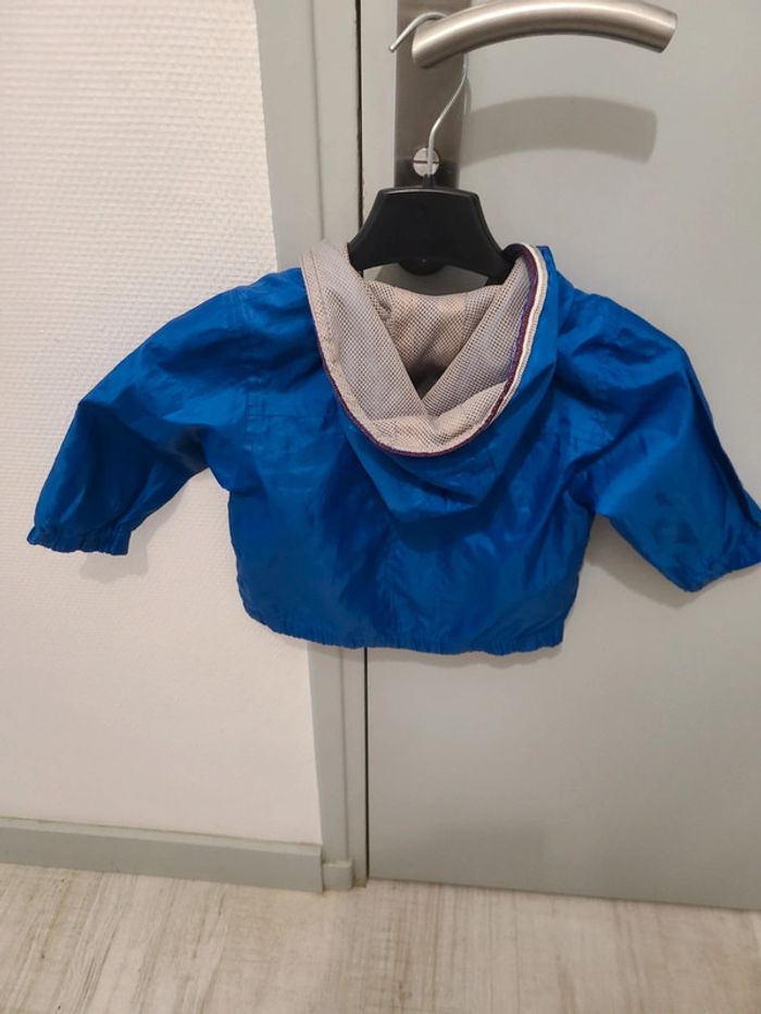 Veste coupe vent, imperméable avec capuche Bleu roi. Taille 18 mois Grain de blé, Z - photo numéro 3