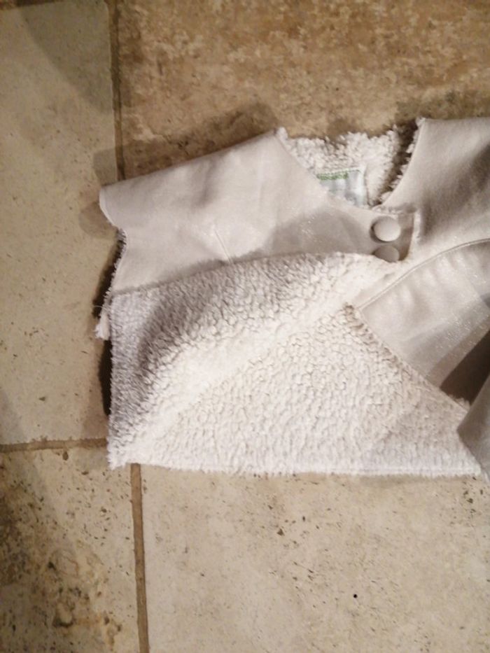 Gilet sans manches de fêtes en 6 ans - photo numéro 3