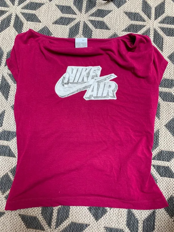 T shirt sport Nike taille 34/36