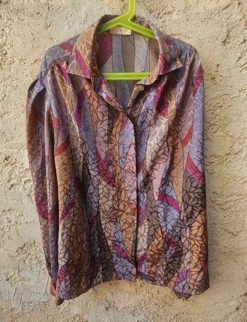 Chemise colore à manche longue tissu leger