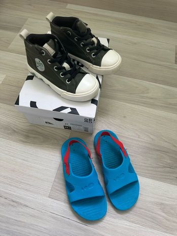 Lot chaussures + claquettes taille 27 garçon