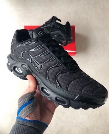 Tn full black taille 45 neuf 