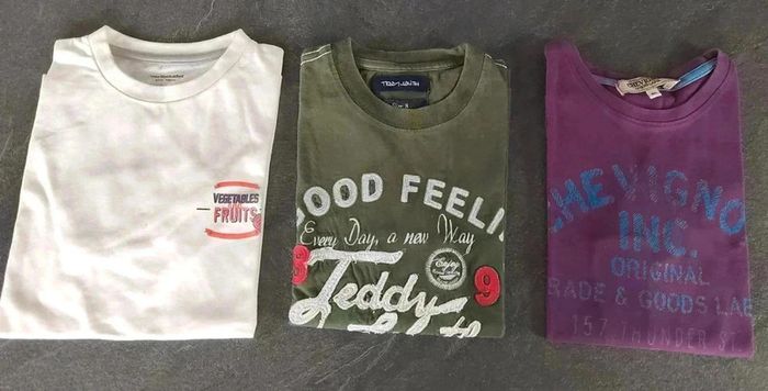 15 € Lot de 3 tee-shirts manches longues 8 ans