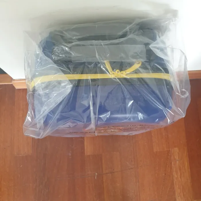 Valise cabine bleu Pitch avec fermeture zip jaune neuve - photo numéro 2