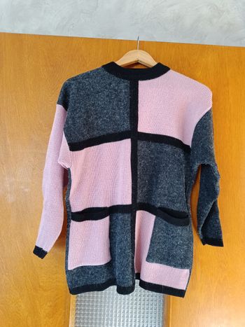 Pull gris et rose 