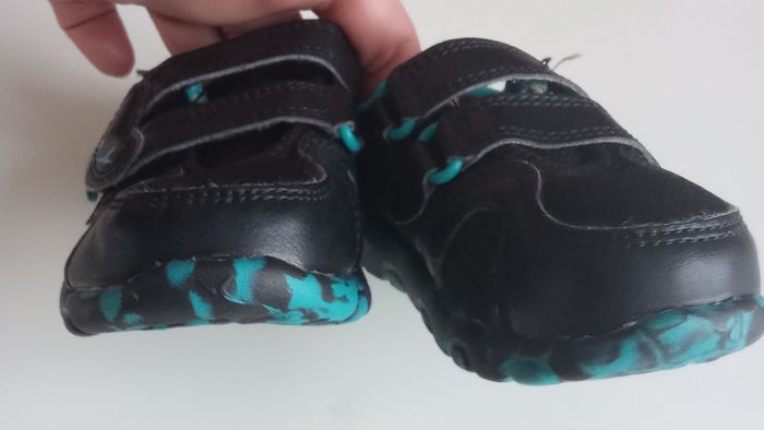 Basket garçon taille 20 scratch bleu ciel noir, decathlon - photo numéro 3