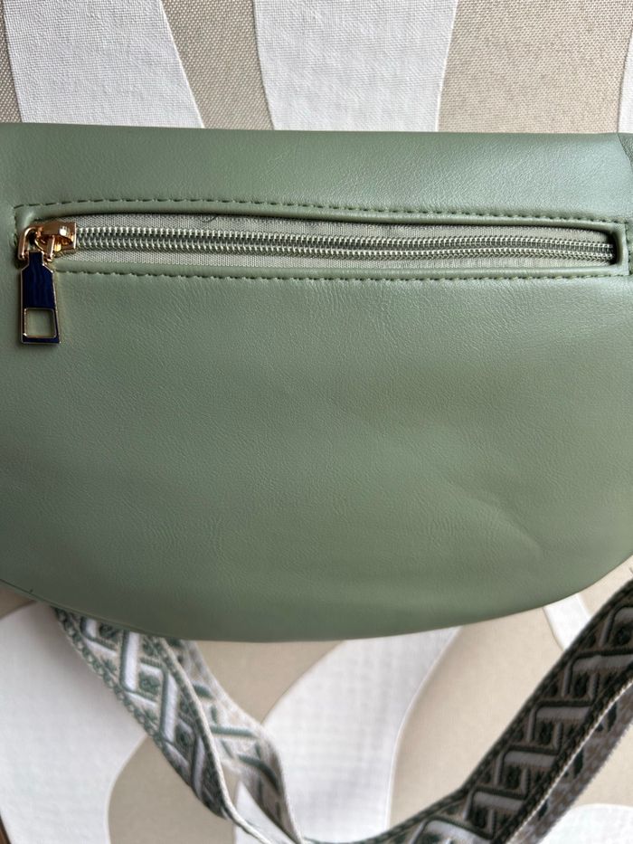 Sac banane  vert bi-matière - photo numéro 4