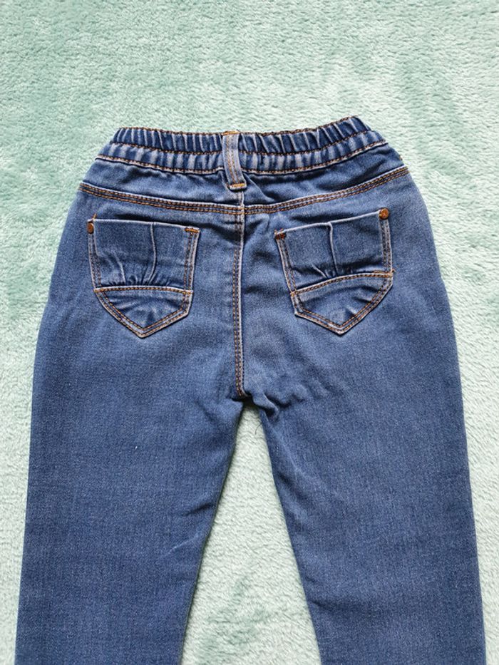 Tres beau jean 2.3 ans - photo numéro 3