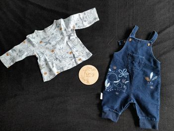 Ensemble salopette et t shirt