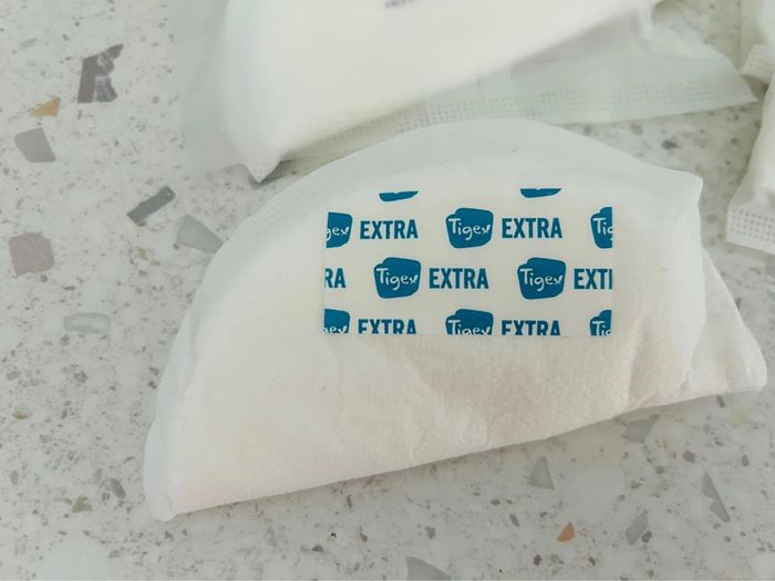 Lot de 12 coussinets extra absorbant neuf - photo numéro 5