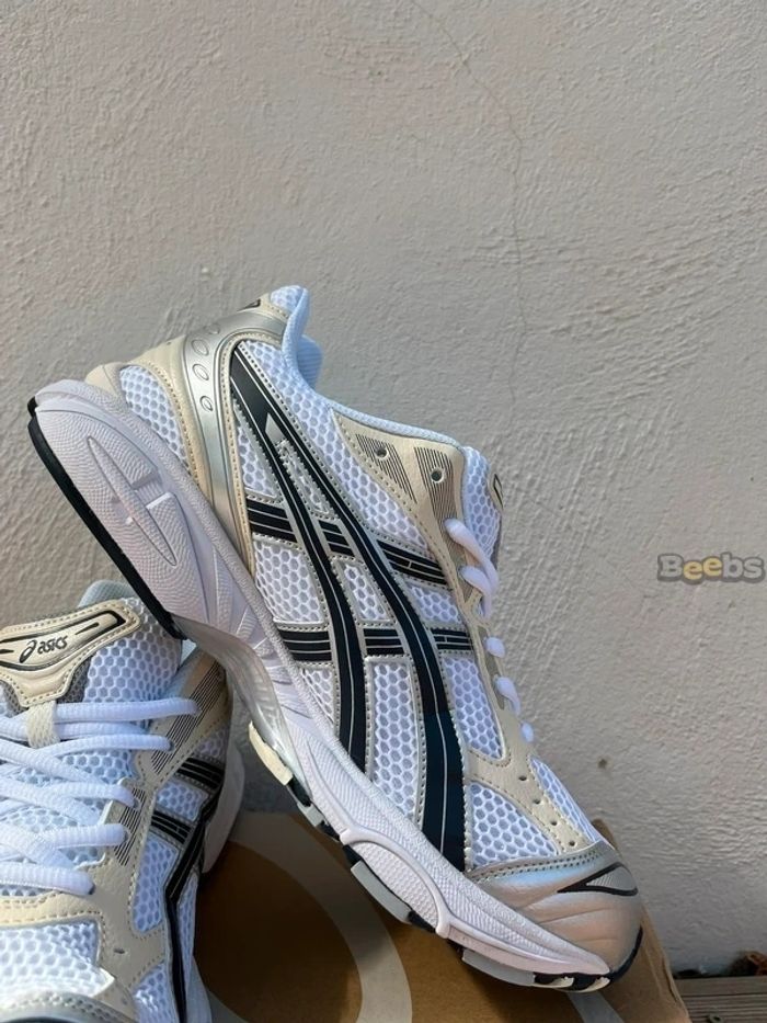 Asics Gel-Kayano 14 Taille 43.5 - photo numéro 3
