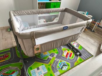 Lit bébé cododo Next2Me de Chicco - Comme neuf