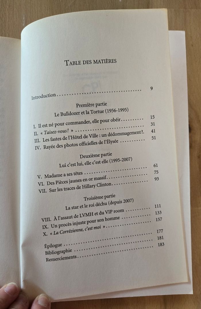 Livre la reine mère de Pascale Tournier - photo numéro 4