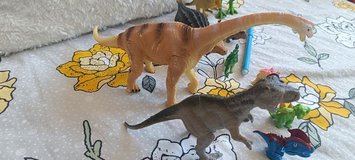Lot de figurines dinosaures - photo numéro 6