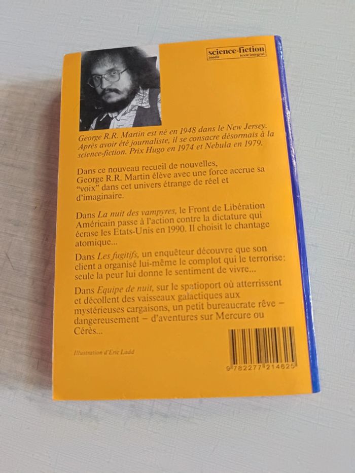 Livre des astres et des ombres - photo numéro 2