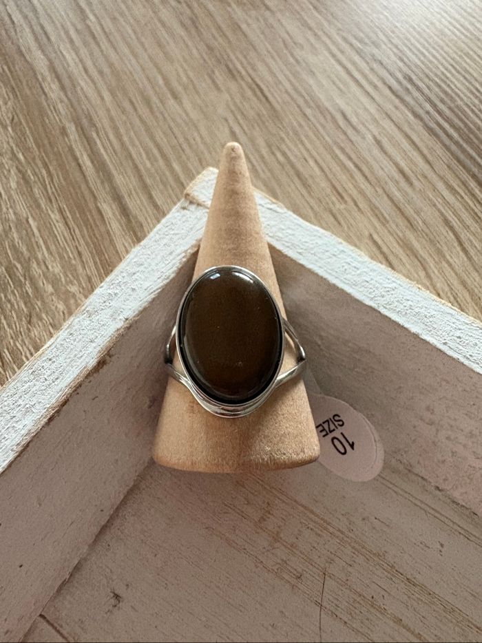 Bague argentée et marron T10