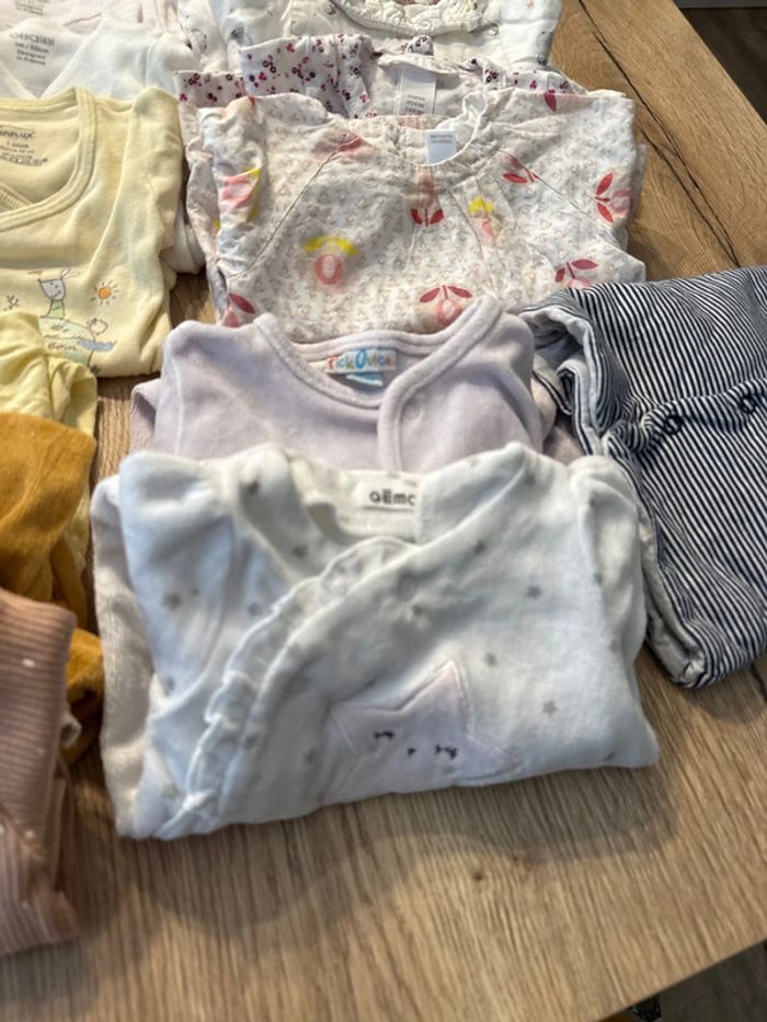 Lot vêtement 26 pièces fille 1 mois - photo numéro 4