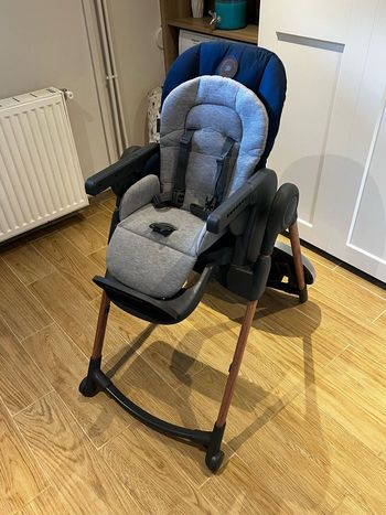 Chaise haute bébé Confort Minla bleue