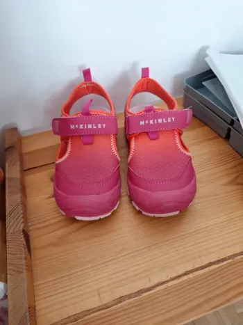 Chaussures extérieures  et aquatiques 28