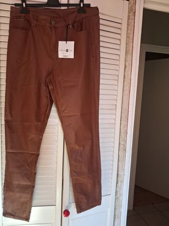 Pantalon simili cuir