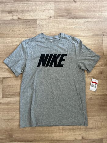 T-shirt Nike gris L