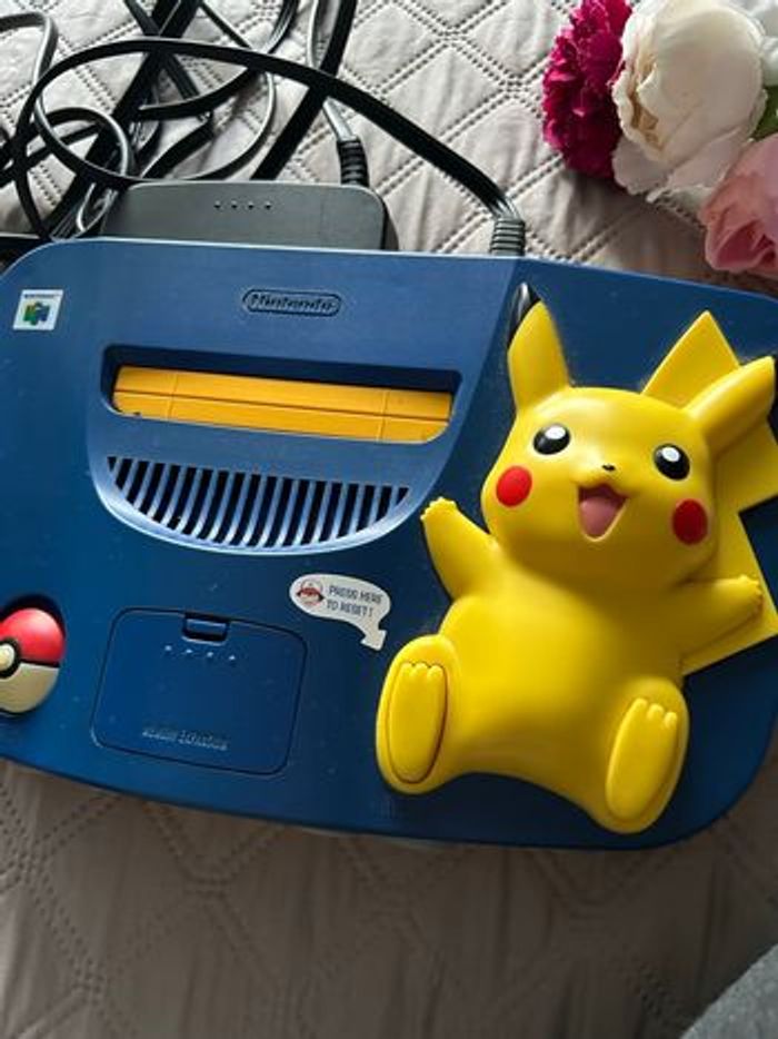 Lot Nintendo 64 Collector PIKACHU + 11 Jeux Cultes (Mario 64, Mario Kart) + Acc. Pokémon - photo numéro 2