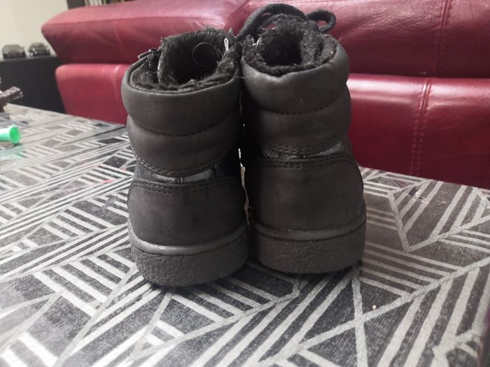 Bottines fille taille 24 - photo numéro 2