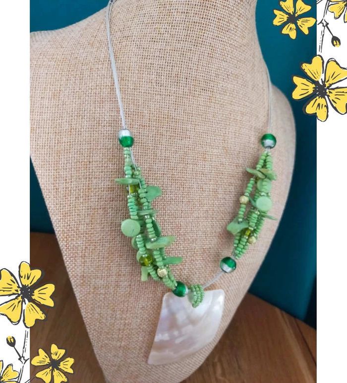 Collier perles vertes et pendentif nacré – Fait main - photo numéro 11