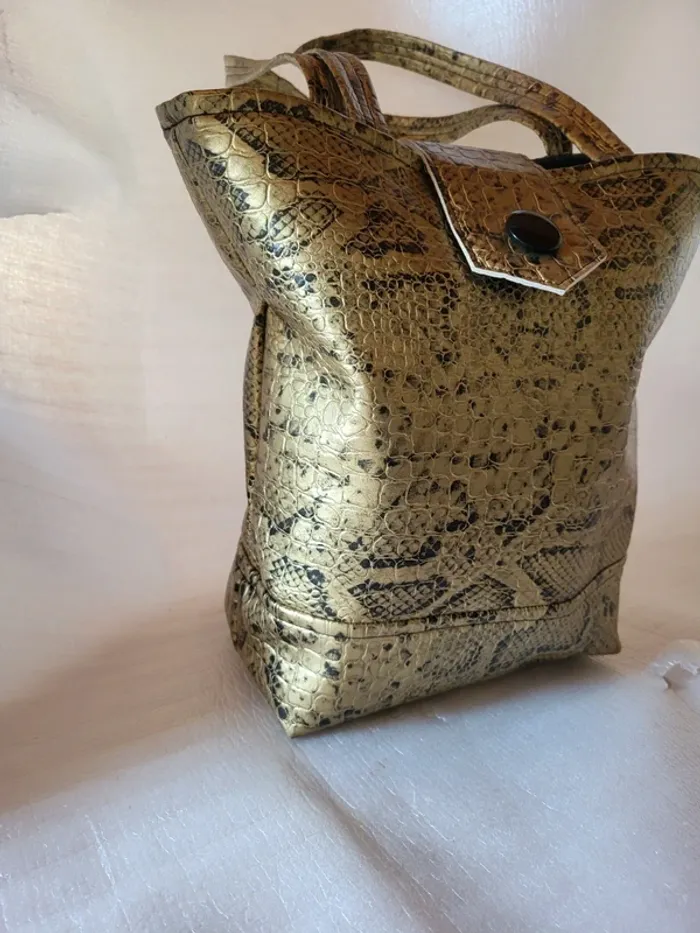 Sac doré - photo numéro 2