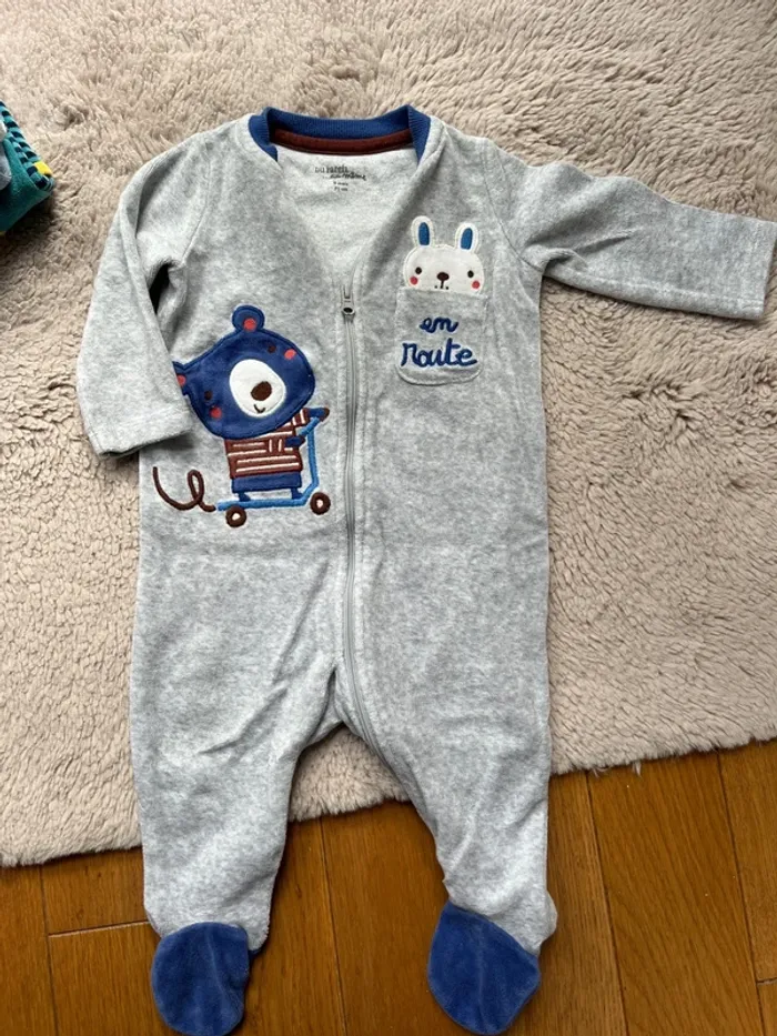 Lot pyjamas polaire 9mois - photo numéro 2
