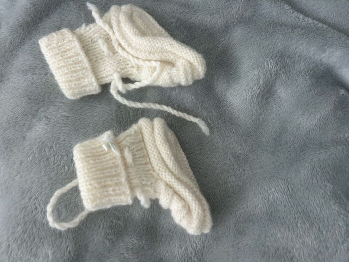 Ensemble naissance bandeau / gants / chaussons neuf - photo numéro 2