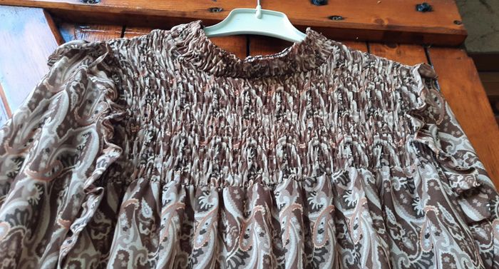 Blouse imprimée marron légère et transparente, taille 36 - photo numéro 3