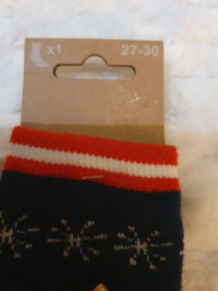 Chaussettes antidérapantes Taille 27/30 - photo numéro 4