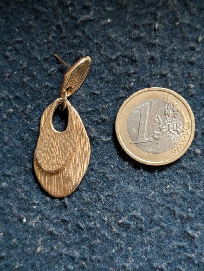 Boucles d'oreilles dorées - photo numéro 3