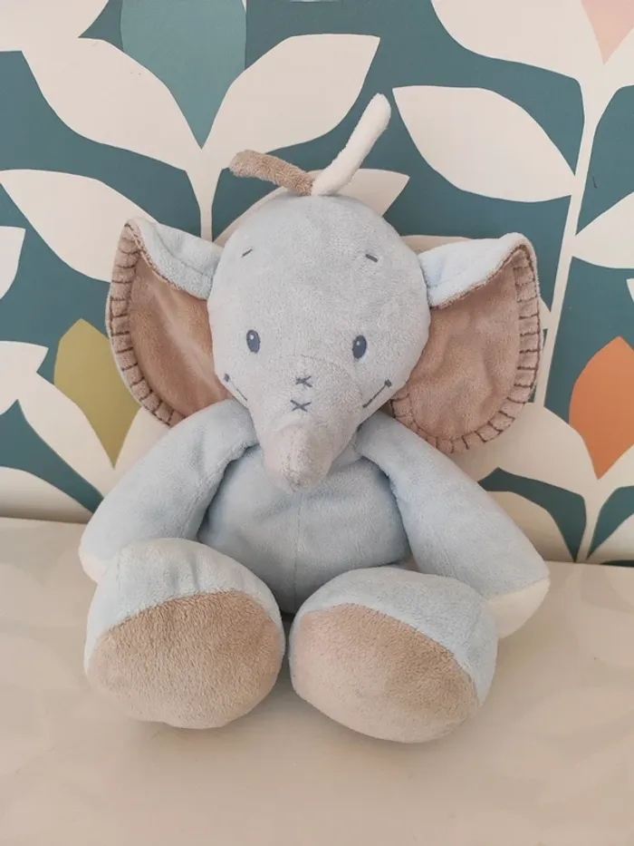 Doudou éléphant nattou